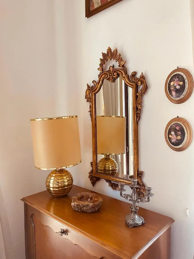 Appartamento Retro-Chic In La Spezia 0*,  Italy